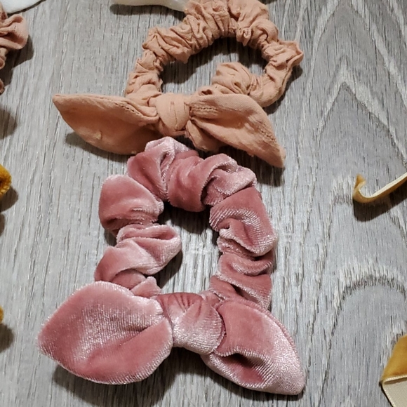 Scrunchie Bundle - Picture 4 of 6